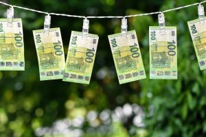 qué tipo de delitos es el blanqueo de capitales