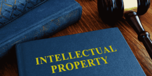 Delitos contra la propiedad intelectual: cómo prevenirlos