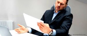 ¿Qué pasa si no presentarse a un juicio? Consecuencias legales clave