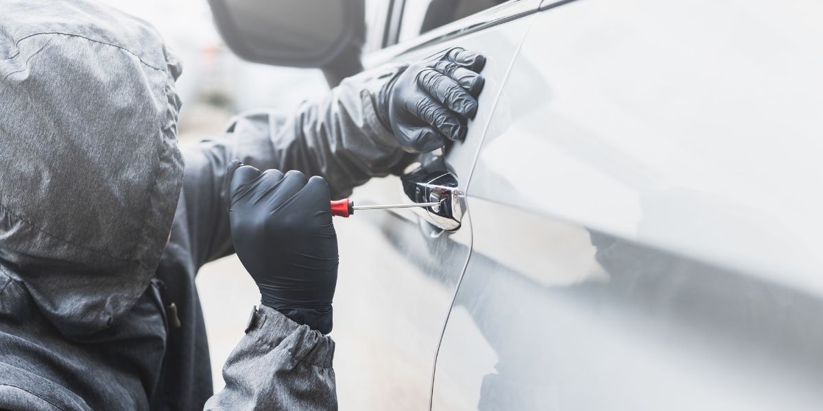 Los delitos de robo y hurto de uso de vehículos: concepto, penas y ejemplos 1 Los delitos de robo y hurto de uso de vehículos: concepto, penas y ejemplos hurto de uso de vehículos