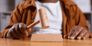 Pertenencia a organización o grupo criminal en el Código Penal penas y defensa