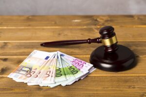 ¿Qué pasa si no tengo dinero para pagar una indemnización penal?