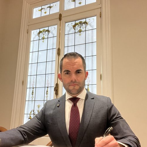 ENTRE LOS MEJORES ABOGADOS EN FERROL. Despacho de Alejandro Seoane Pedreira. EXPERTOS EN DIFERENTES MATERIAS.